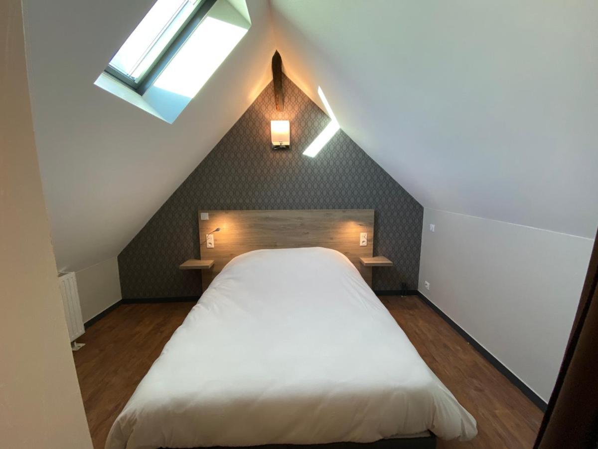 Logis - Hotel & Restaurant Saint Nicolas โชมงต์-อ็อง-เวกแซ็ง ภายนอก รูปภาพ