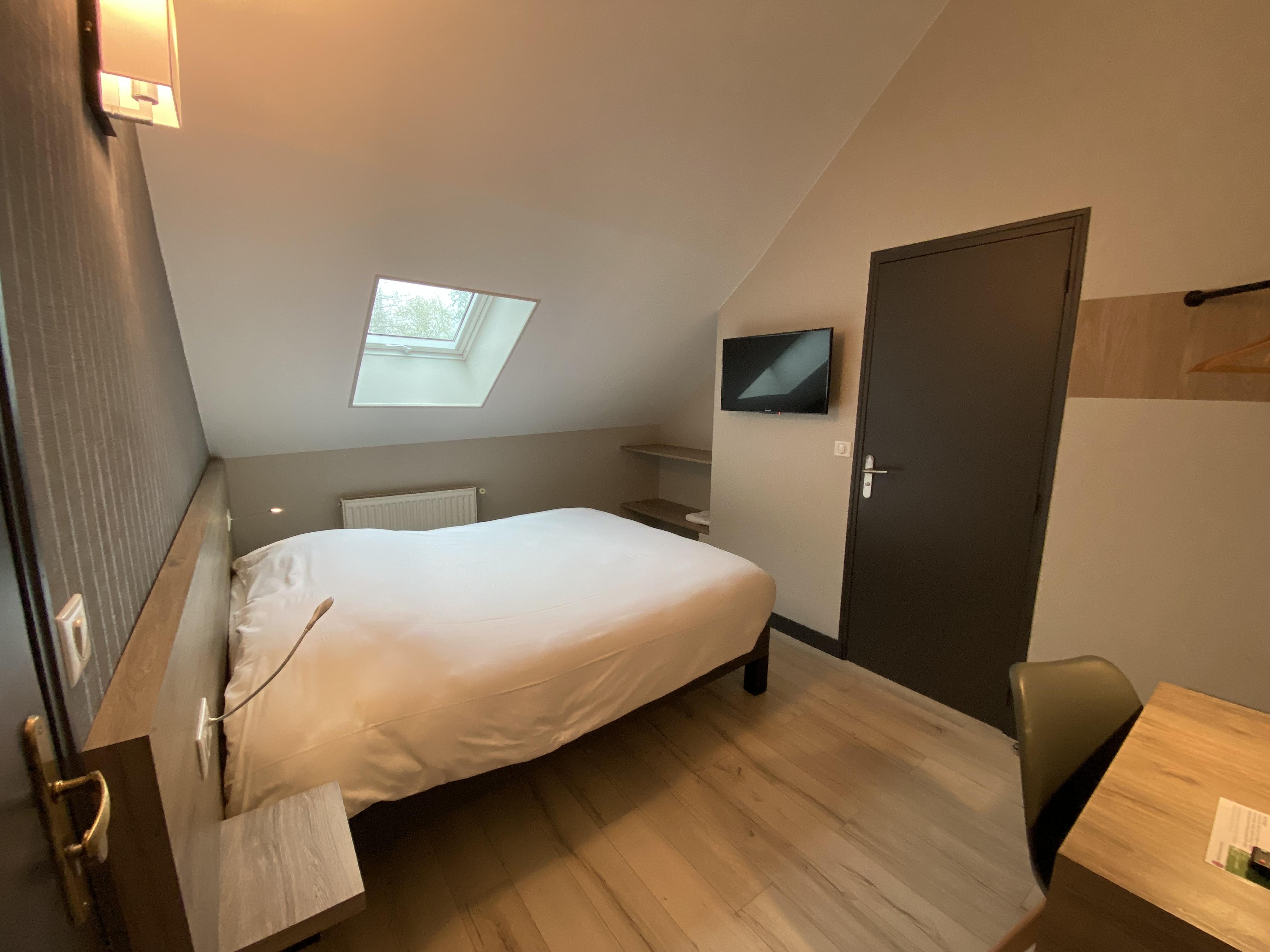 Logis - Hotel & Restaurant Saint Nicolas โชมงต์-อ็อง-เวกแซ็ง ภายนอก รูปภาพ