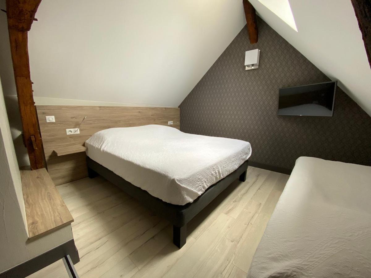 Logis - Hotel & Restaurant Saint Nicolas โชมงต์-อ็อง-เวกแซ็ง ภายนอก รูปภาพ
